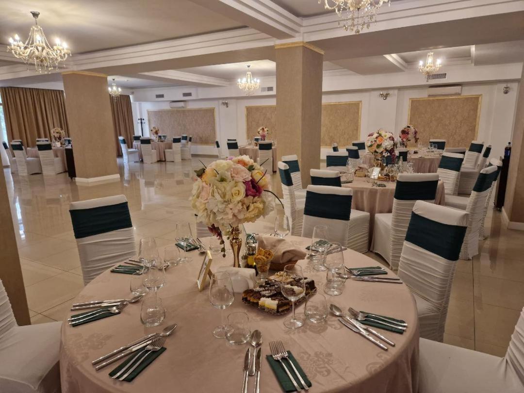 Hotel Rao Cluj Napoca Bagian luar foto