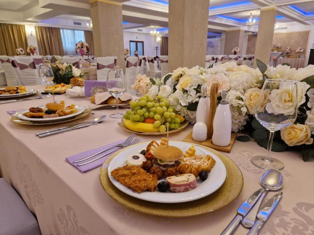 Hotel Rao Cluj Napoca Bagian luar foto